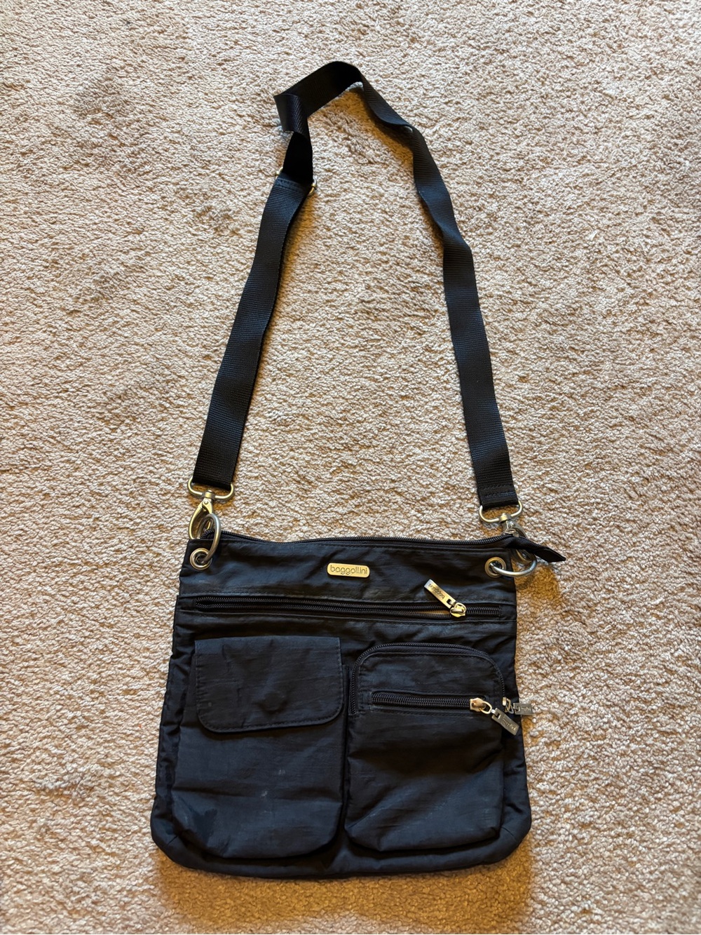 Baggallini Black Lightweight Crossbody Organizer